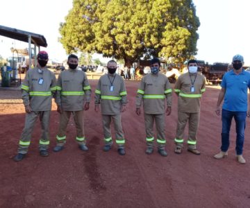 Rolim: Equipe de eletricistas da secretaria de obras recebe uniforme antichamas