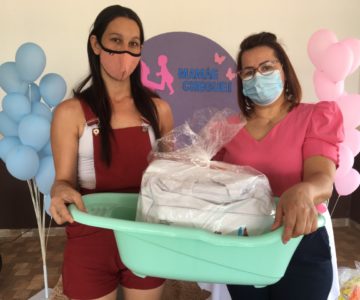 Mais 11 kits do programa “Mamãe Cheguei” são entregues em Rolim de Moura