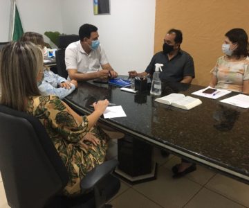 Prefeito Aldo Júlio recebe visita de assessor do deputado federal Lúcio Mosquini