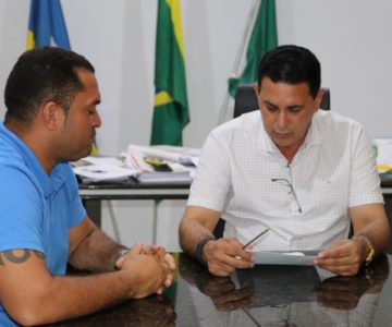 Prefeito Aldo Júlio recebe Superintendente da Sejucel e assina termo de adesão do Programa de Artesanato Brasileiro para Rolim de Moura