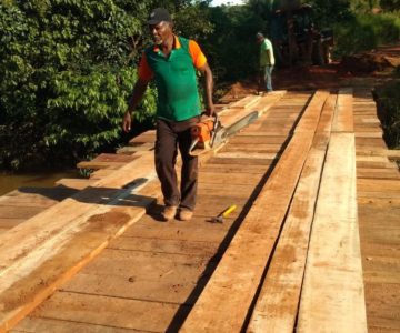 Semosp reconstrói ponte da linha 180 lado sul e  recupera pontos críticos nos bairros Planalto e Centenário