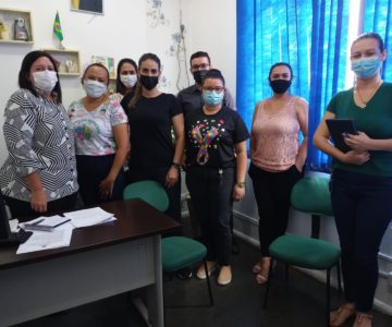 Pais de Alunos com TEA são recebidos pela secretária municipal de educação em Rolim de Moura  