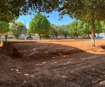 Obra de reforma e readequação da Praça Cohab é iniciada com ações do “Governo na Cidade” em Rolim de Moura