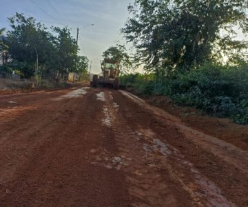 Nova Estrela recebe limpeza das ruas pela equipe da SEMOSP