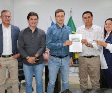 Prefeito Aldo Júlio recebe presidente do Tribunal de Contas do Estado