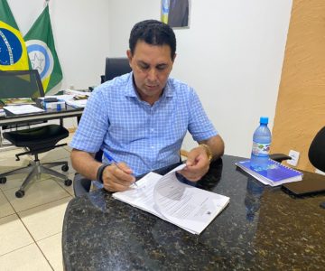 Prefeito Aldo Júlio assina decreto que permite ampliar percentual de empréstimo consignado dos servidores municipais