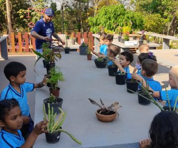 Alunos da Escola José Veríssimo participam de atividades sobre saberes ambientais no espaço Gaia Amiga em Rolim de Moura