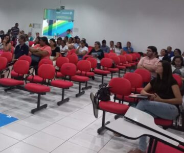 SEMUSA: Profissionais da Atenção Básica de Saúde em Rolim de Moura são capacitados sobre Leishmaniose e Esquistossomose