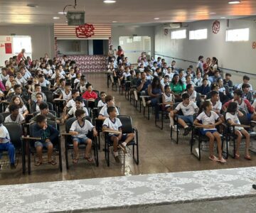 Sanerom apresenta ciclo de palestras nas escolas sobre coleta seletiva de lixo em Rolim de Moura
