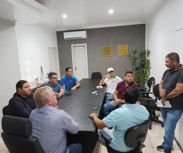 Comtran recebe equipe do detran para debater melhorias na sinalização de trânsito de Rolim de Moura