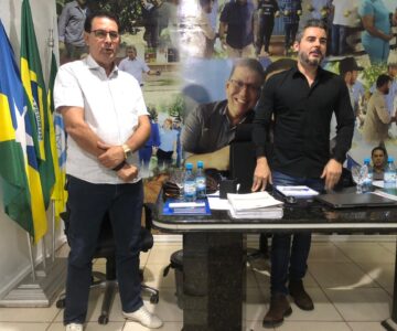 Deputado federal Thiago Flores é recebido na prefeitura de Rolim de Moura na manhã deste sábado