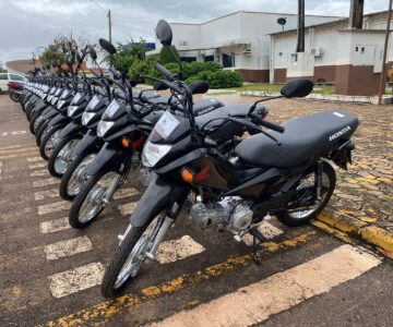 Rolim de Moura recebe novas motocicletas para Agentes de Saúde da zona rural