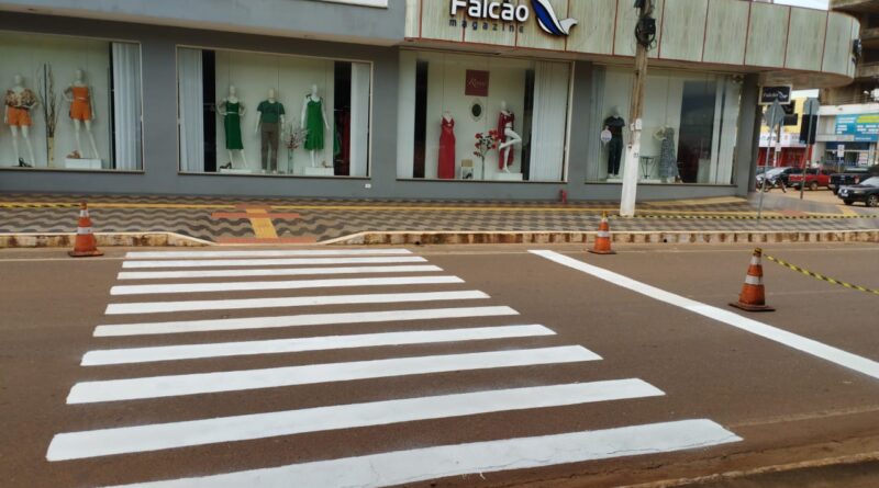 Comtran revitaliza a sinalização de Trânsito em Rolim de Moura