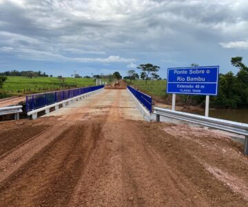 Prefeitura de Rolim de Moura entrega nova ponte de concreto na Linha 200 Lado Norte