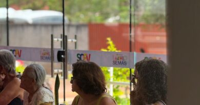 Rolim de Moura realiza encontro no Centro de Convivência do Idoso em homenagem ao Dia Internacional da Mulher com ações de saúde e valorização feminina