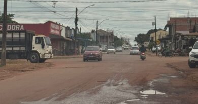 Despejo irregular de água nas ruas pode gerar multas e trazer prejuízos às vias públicas em Rolim de Moura