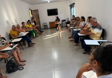 Junho Violeta: Assistência Social promove ação de conscientização e fortalecimento dos direitos da pessoa idosa em Rolim de Moura