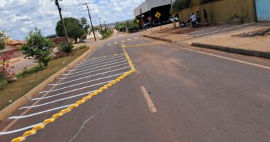 Comtran instala dispositivo para reduzir acidentes em cruzamento da Avenida Fortaleza com Rua Esperantina